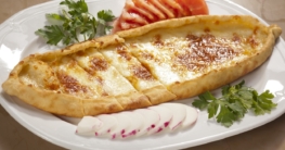 Kaşarlı Pide
