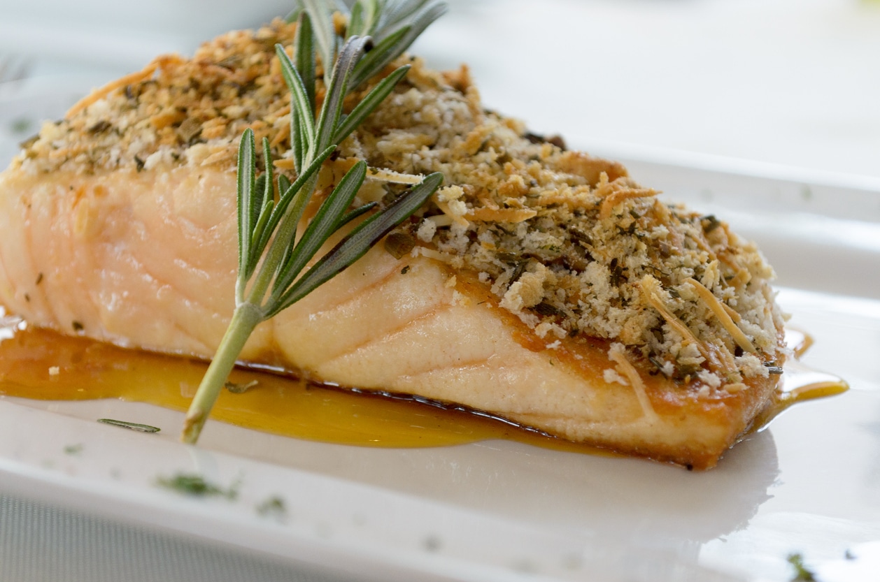 Lachs in Weißweinsauce
